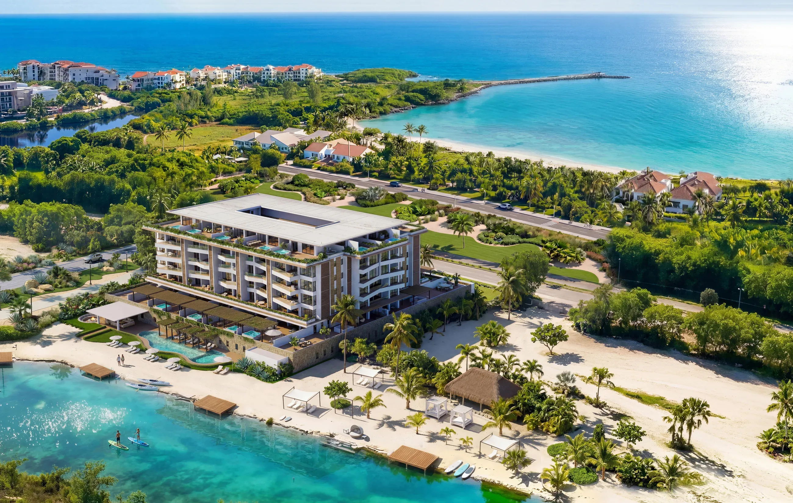 Vista aérea de ABYA entre el Lago Azul y el mar Caribe, Cap Cana